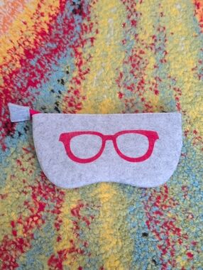 Felt Eyeglass Case - Free With Bundle